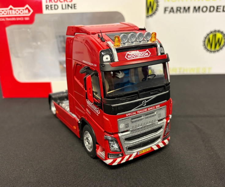 MARGE MODELS 1810-03-01 1:32 SCALE VOLVO FH16 4X2 RED NOOTEBOOM EDITION