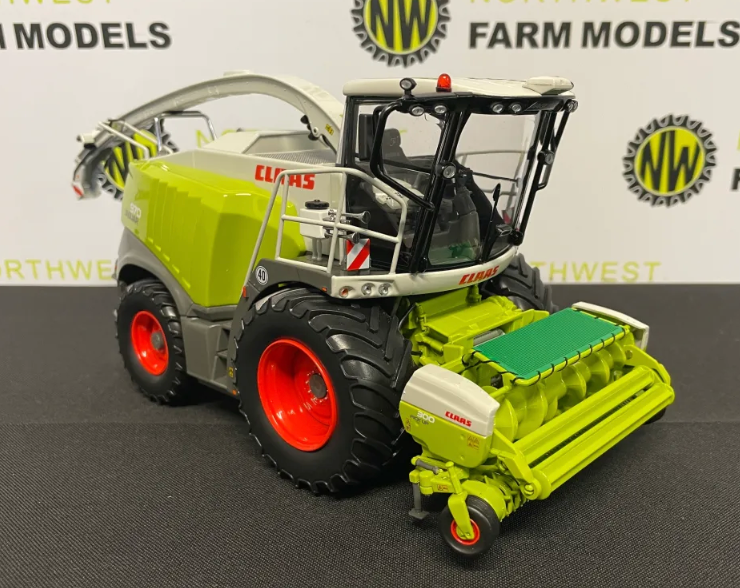 MARGE MODELS 00 0267 178 0 1:32 SCALE CLAAS JAGUAR 970 WITH PU300 GRASS HEADER LIMITED EDITION