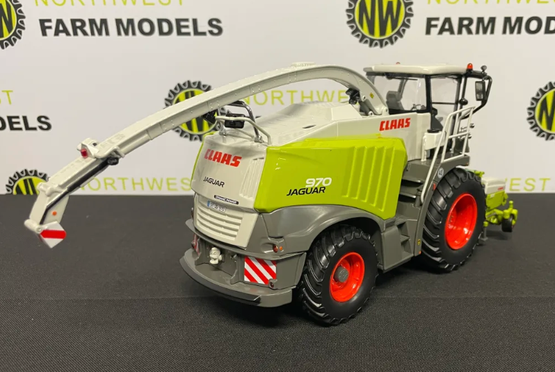 MARGE MODELS 00 0267 178 0 1:32 SCALE CLAAS JAGUAR 970 WITH PU300 GRASS HEADER LIMITED EDITION