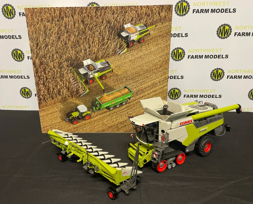 MARGE MODELS 0002577650 1:32 SCALE CLAAS LEXION 8900 COMBINE HARVESTER WITH CORIO 1275 C CONSPEED HEADER AND TRAILER