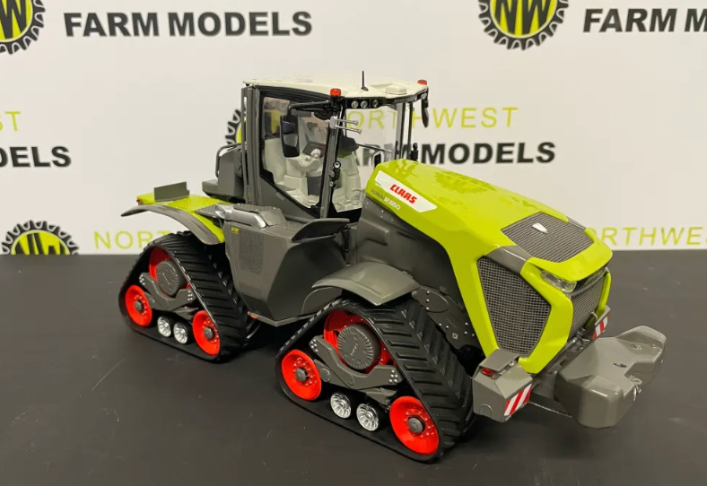 MARGE MODELS 1:32 SCALE CLAAS XERION 12.650 TERRA TRAC