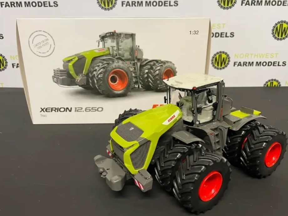 MARGE MODELS 1:32 SCALE CLAAS XERION 12.650 TRAC WITH DUAL WHEELS LIMITED EDITION