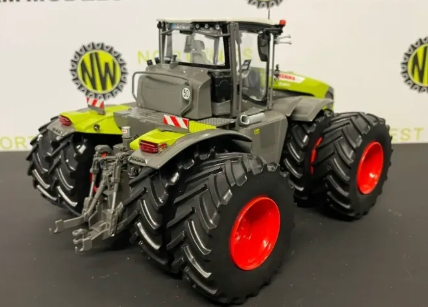 MARGE MODELS 1:32 SCALE CLAAS XERION 12.650 TRAC WITH DUAL WHEELS LIMITED EDITION
