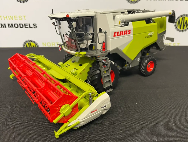 MARGE MODELS 2402 1:32 SCALE CLAAS EVION 430 WITH VARIO 620 HEADER