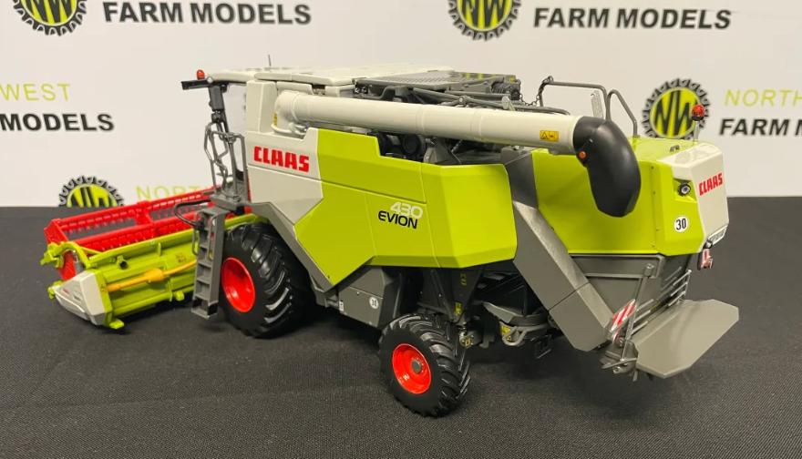 MARGE MODELS 2402 1:32 SCALE CLAAS EVION 430 WITH VARIO 620 HEADER