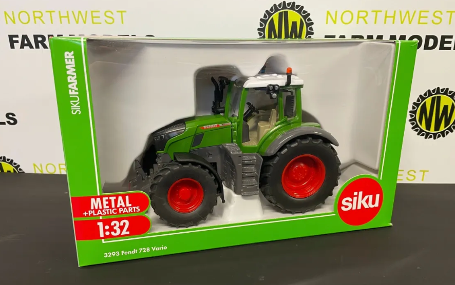 SIKU 3293 1:32 SCALE FENDT 728 VARIO