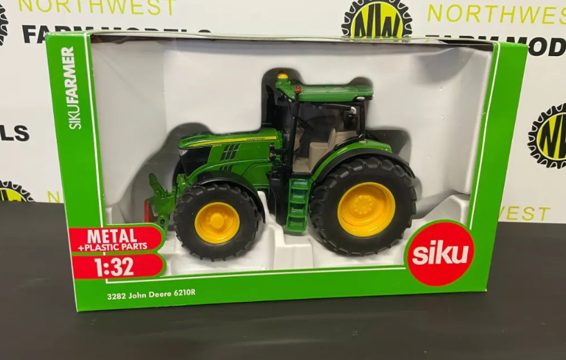 SIKU 1:32 SCALE 3282 JOHN DEERE 6210R