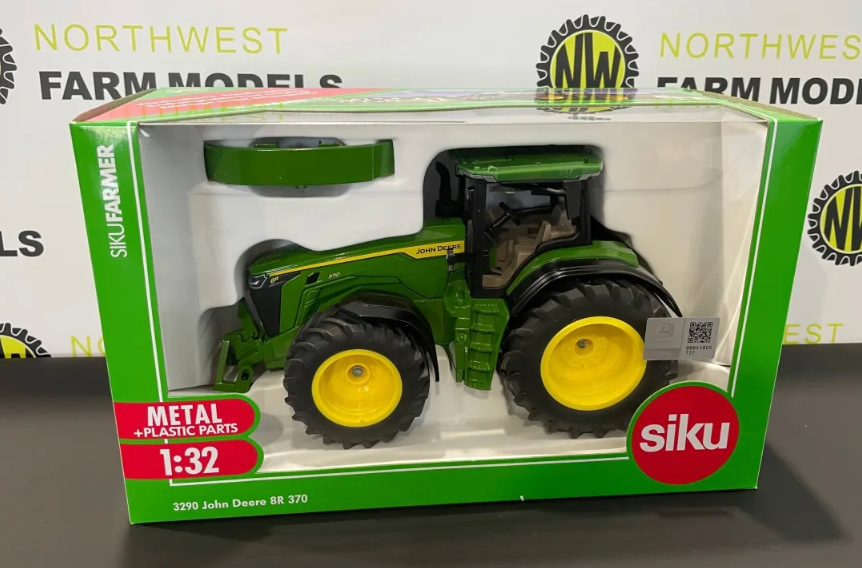 SIKU 3290 1:32 SCALE JOHN DEERE 8R 370 TRACTOR