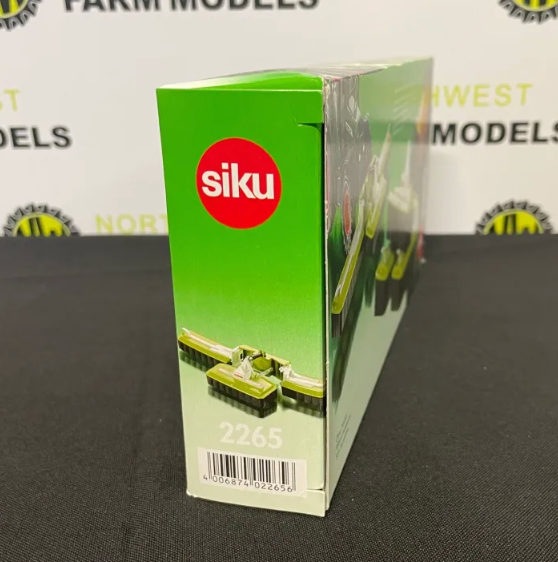 SIKU 2265 1:32 SCALE CLAAS TRIPLE MOWERS