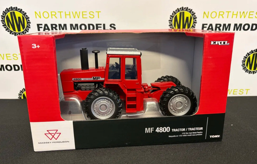 ERTL 16444 1:32 SCALE MASSEY FERGUSON 4800 TRACTOR
