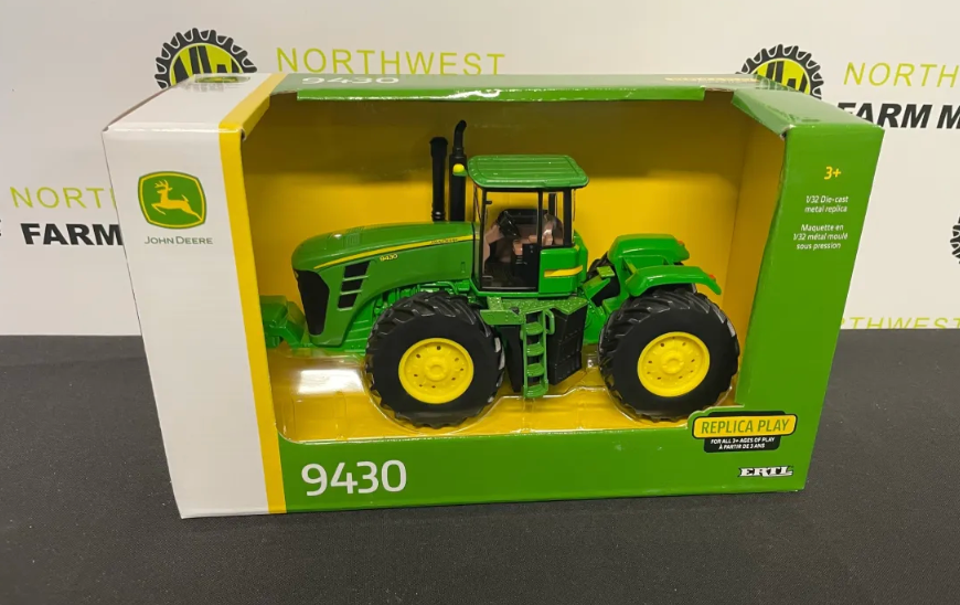 ERTL 45922 1:32 SCALE JOHN DEERE 9430 TRACTOR