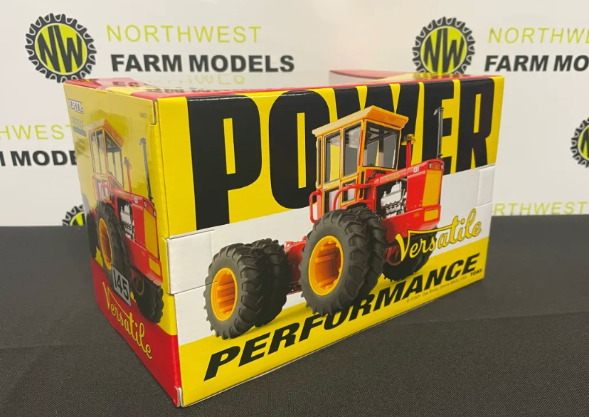 ERTL 16463 1:32 SCALE VERSATILE 145 WITH DUAL WHEELS PRESTIGE COLLECTION