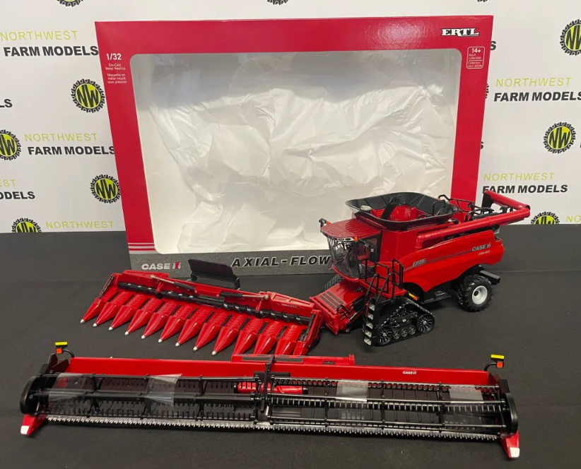 ERTL 1:32 SCALE 44403 CASE IH AFS CONNECT 9260 TRACKED COMBINE HARVESTER WITH HEADERS "PRESTIGE COLLECTION"