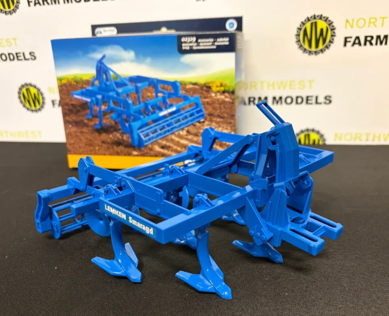 BRUDER 1:16 SCALE 02329 LEMKEN DISC CULTIVATOR