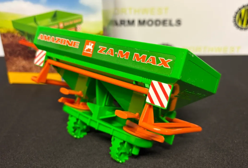 BRUDER 1:16 SCALE 02327 AMAZONE ZA-M MAX FERTILISER SPREADER