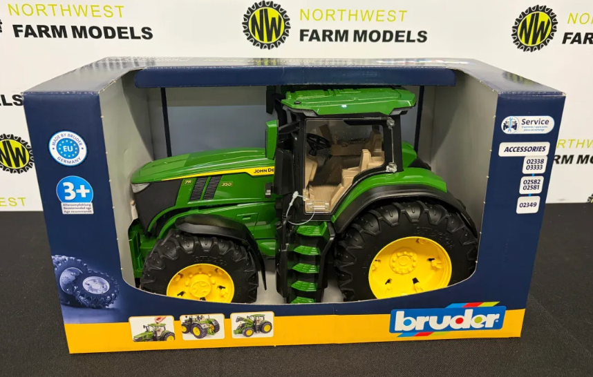 BRUDER 03150 1:16 SCALE JOHN DEERE 7R 350 TRACTOR