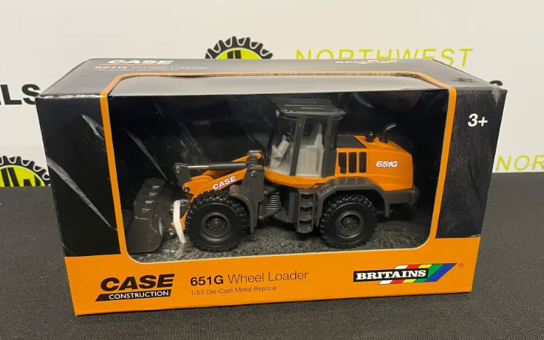 BRITAINS 43398 1:50 SCALE CASE 651G WHEELED LOADER