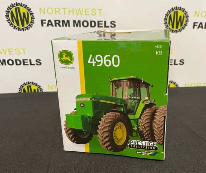 BRITAINS 43383 1:32 SCALE JOHN DEERE 4960 TRACTOR