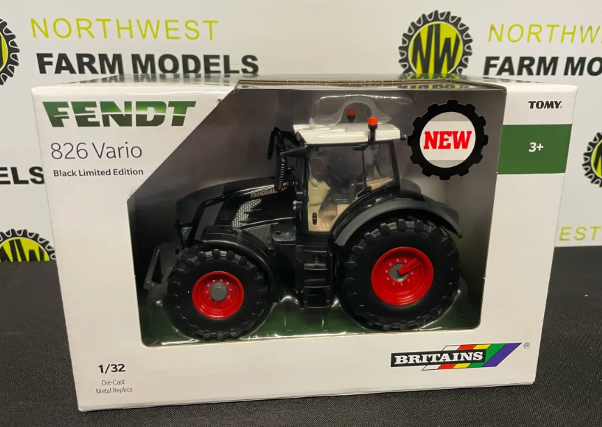 BRITAINS 43432 1:32 SCALE FENDT 826 BLACK LIMITED EDITION
