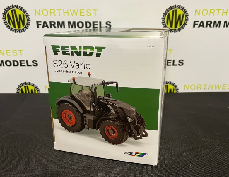 BRITAINS 43432 1:32 SCALE FENDT 826 BLACK LIMITED EDITION