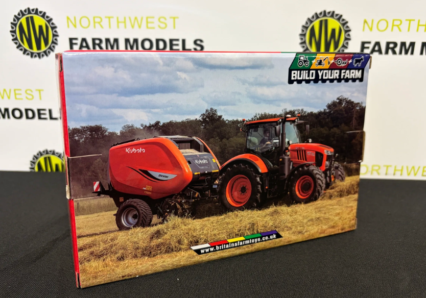 BRITAINS 43438 1:32 SCALE KUBOTA M7 154 4WD TRACTOR