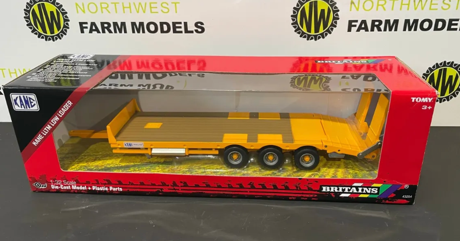 BRITAINS 1:32 SCALE 43254 KANE LOW LOADER TRAILER YELLOW