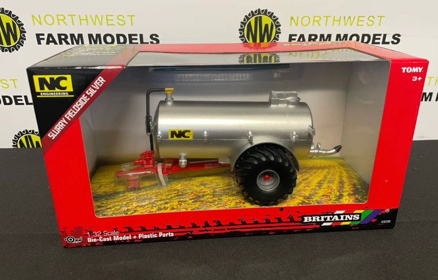 BRITAINS 43238 1:32 SCALE NC 2500 SLURRY FIELD SIDE TANKER - SILVER