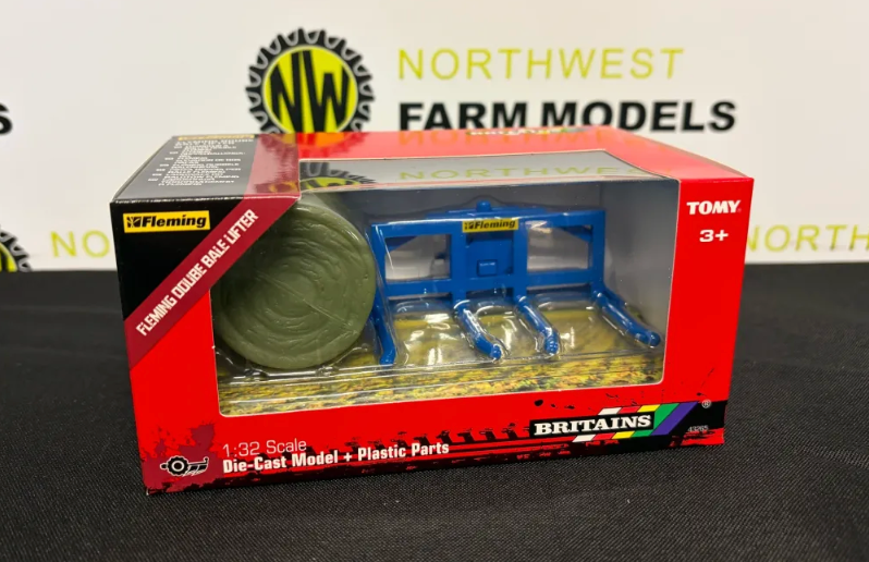 BRITAINS 43265 1:32 SCALE FLEMING DOUBLE BALE LIFTER