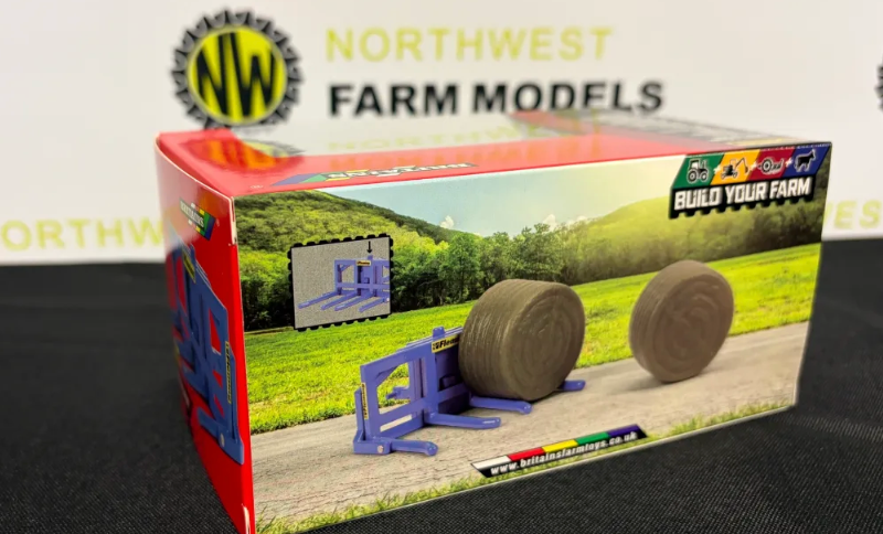 BRITAINS 43265 1:32 SCALE FLEMING DOUBLE BALE LIFTER