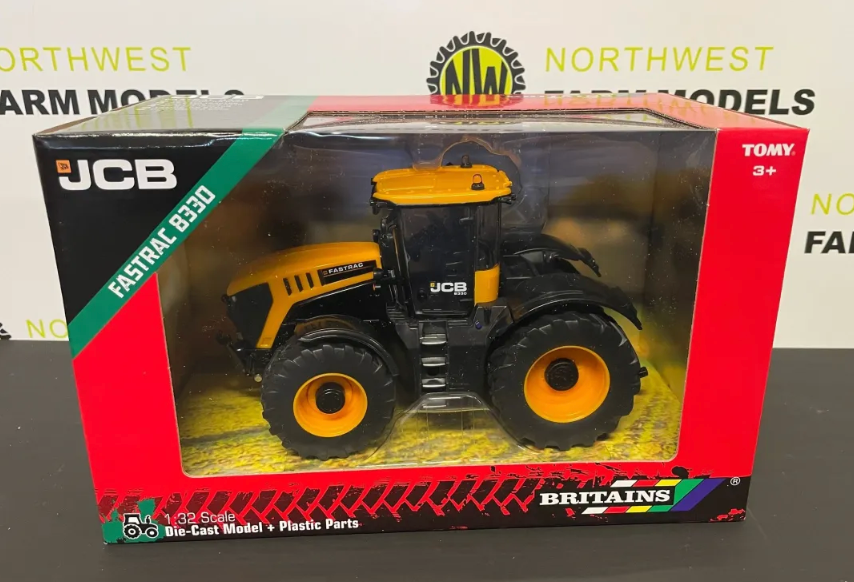 BRITAINS 1:32 SCALE 43206 JCB 8330 TRACTOR
