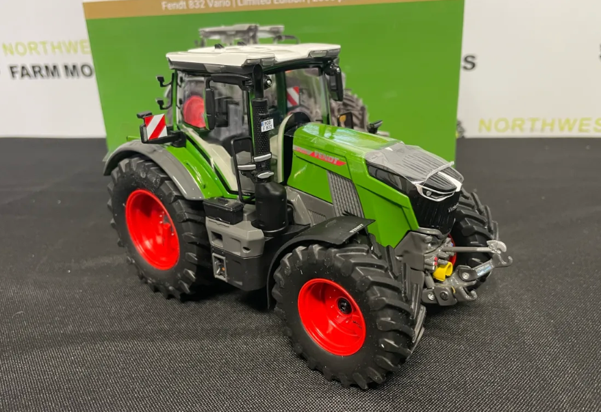WIKING X991025002000 1:32 SCALE FENDT 832 VARIO 1ST EDITION LIMITED EDITION