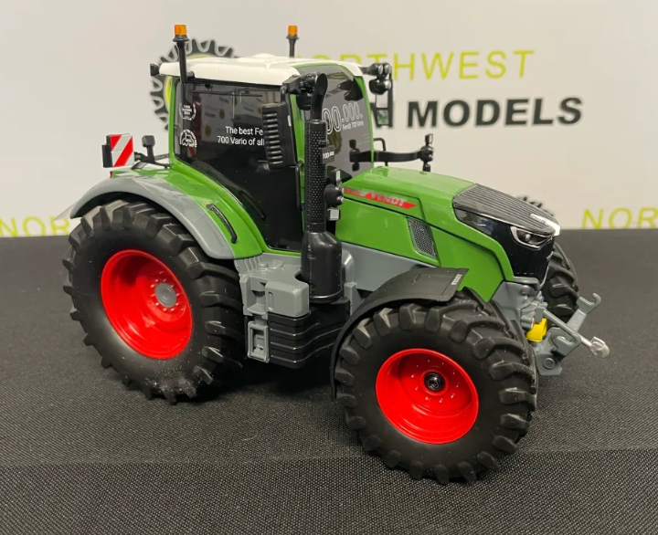WIKING 1:32 SCALE FENDT 728 VARIO 100,000TH LIMITED EDITION