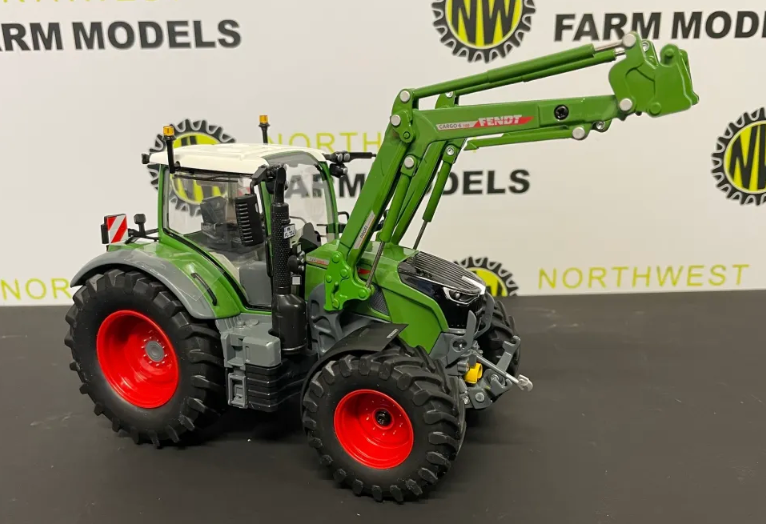 WIKING 1:32 SCALE FENDT 724 VARIO WITH FRONT LOADER AND FRONT WEIGHT