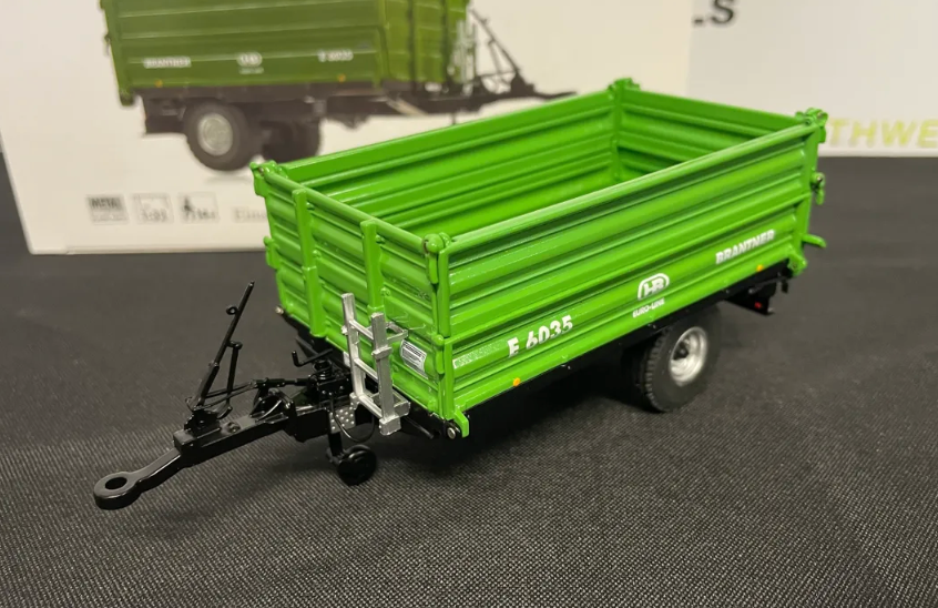 WIKING 077348 1:32 SCALE BRANTNER SINGLE AXLE TIPPING TRAILER