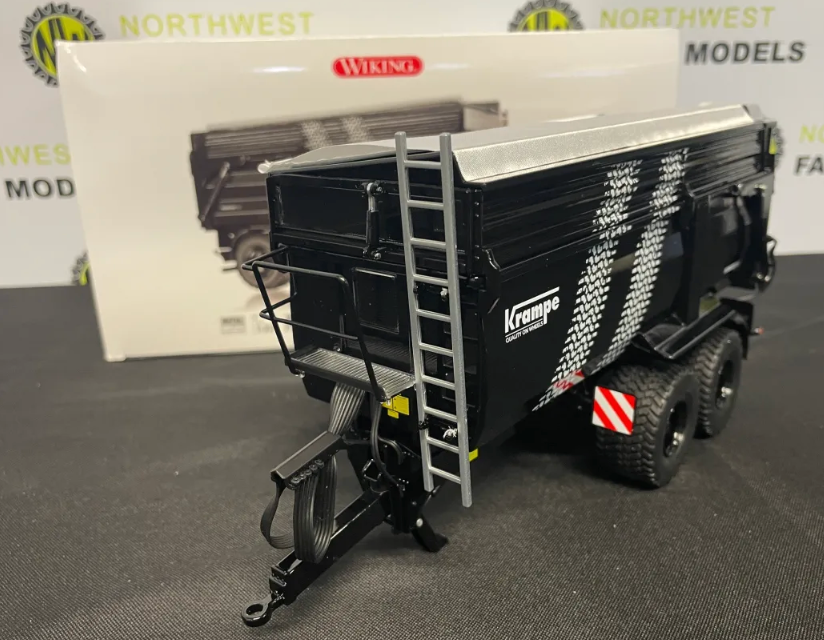 WIKING 07874 1:32 SCALE KRAMPE BIG BODY 650 WITH SILAGE SIDES "TYRE TRACKS" LIMITED EDITION
