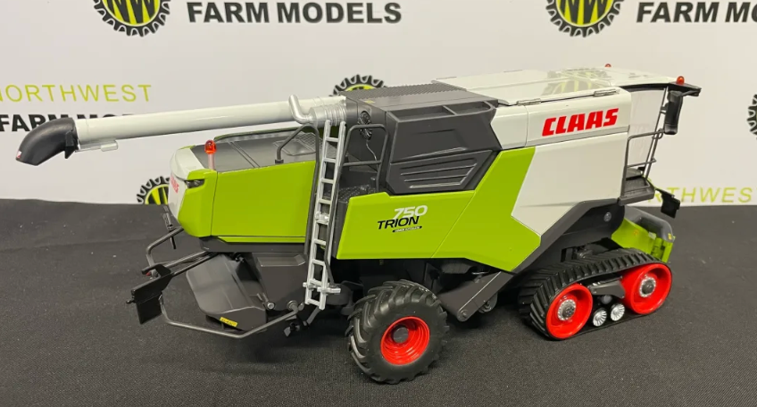 WIKING 1:32 SCALE CLAAS TRION 750 TERRA TRAC WITH CONVIO 1080 HEADER