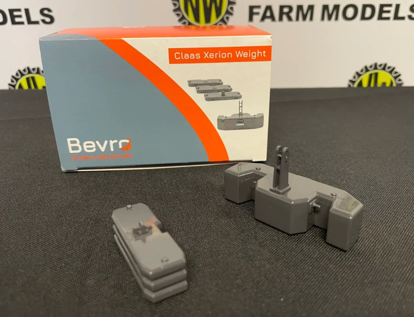 UNIVERSAL HOBBIES 1:32 SCALE CLAAS XERION WEIGHT SET
