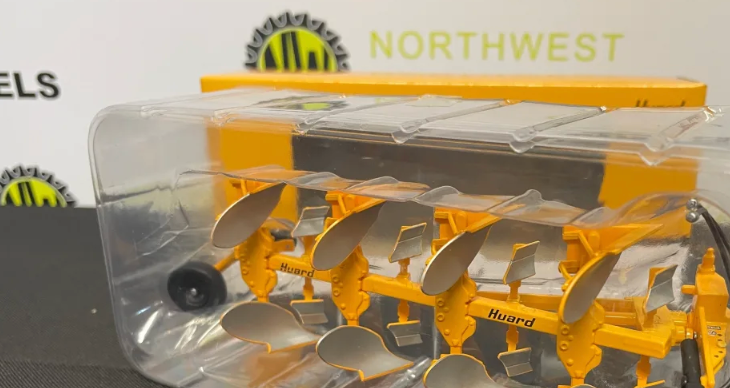 REPLICAGRI 1:32 SCALE HUARD QR65 4 FURROW PLOUGH