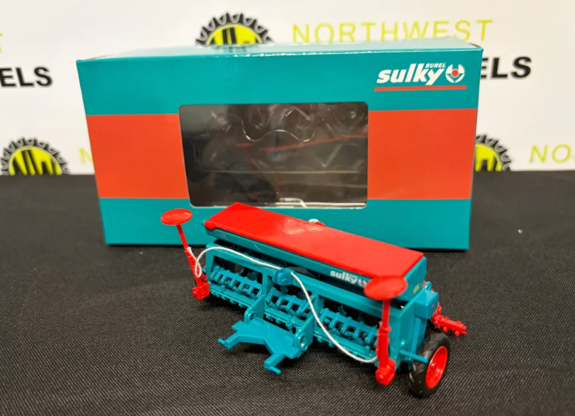 REPLICAGRI 501 1:32 SCALE SULKY MASTER 3 SEED DRILL