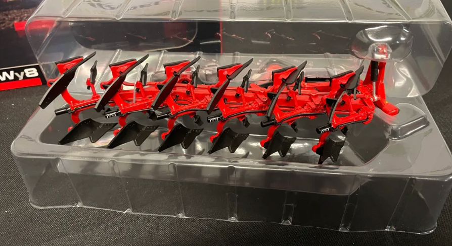 REPLICAGRI 120 1:32 SCALE GREGOIRE BESSON RWY8 6 FURROW PLOUGH