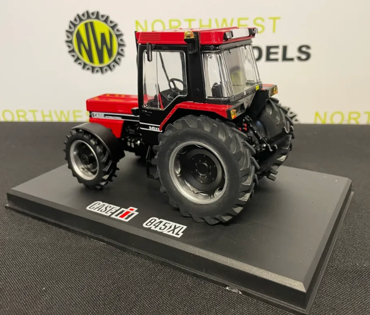 REPLICAGRI 230 1:32 SCALE CASE IH 845 XL 4WD TRACTOR