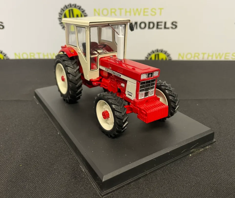 REPLICAGRI 204 1:32 SCALE INTERNATIONAL 1246 TRACTOR