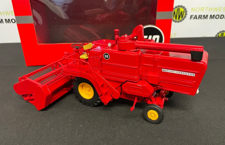 REPLICAGRI 283 1:32 SCALE MASSEY FERGUSON 510 COMBINE HARVESTER