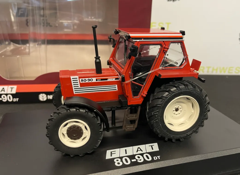 REPLICAGRI 259 1:32 SCALE FIAT 80-90 DT 4WD TRACTOR