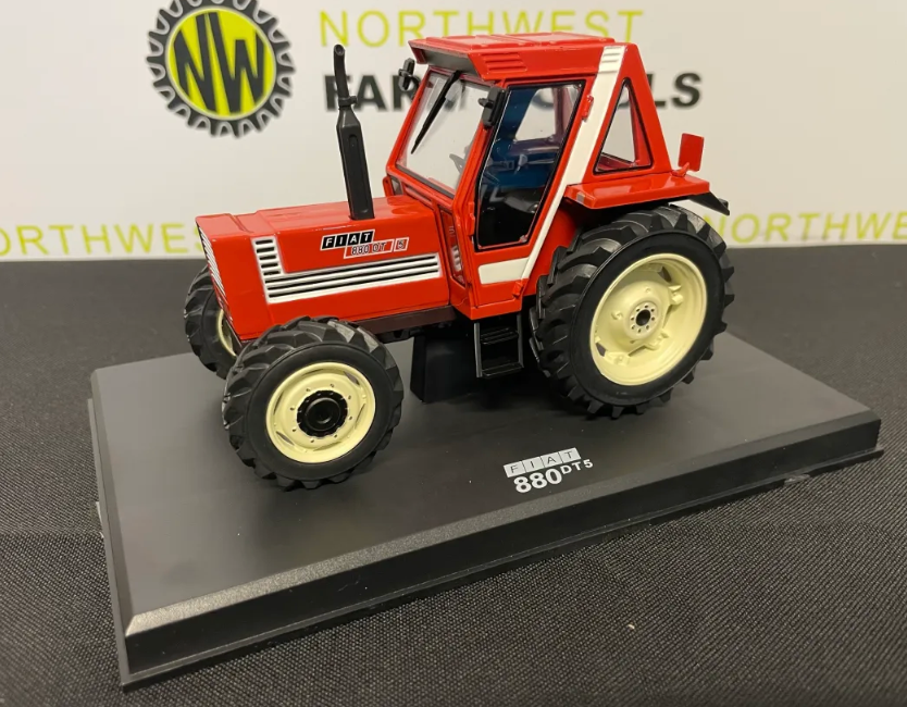 REPLICAGRI 073 1:32 SCALE FIAT 880 DT 4WD TERRACOTTA TRACTOR