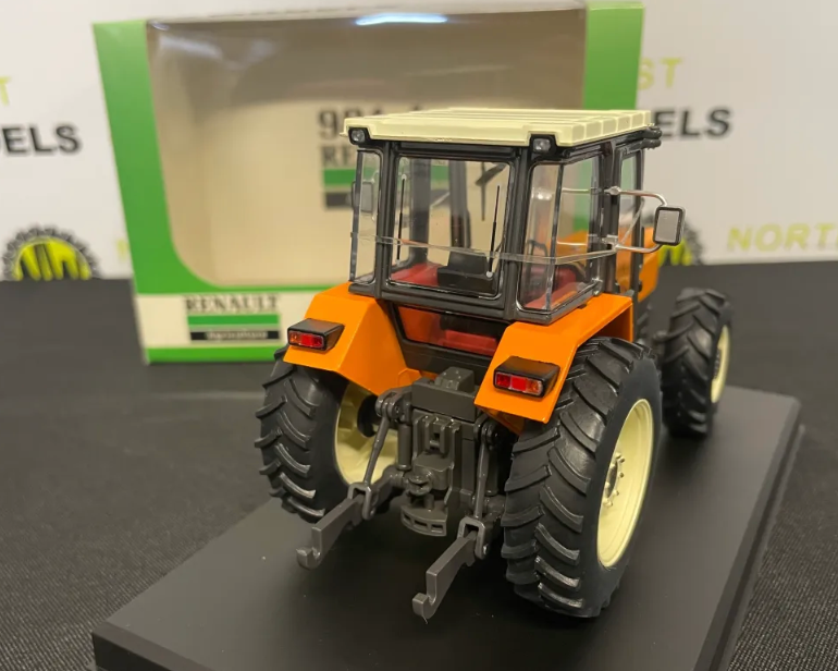 REPLICAGRI 178 1:32 SCALE RENAULT 981-4s 4WD TRACTOR
