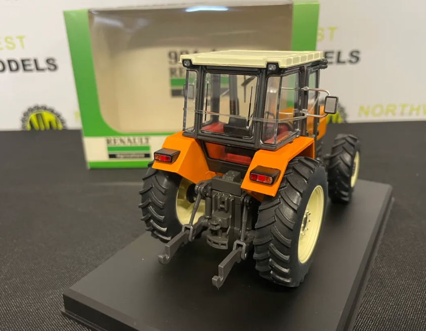 REPLICAGRI 178 1:32 SCALE RENAULT 981-4s 4WD TRACTOR
