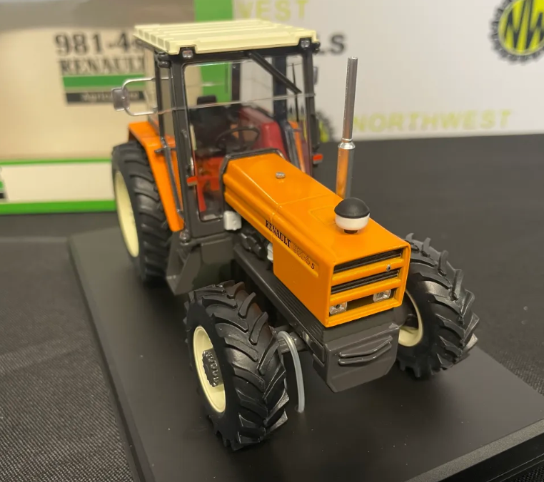 REPLICAGRI 178 1:32 SCALE RENAULT 981-4s 4WD TRACTOR