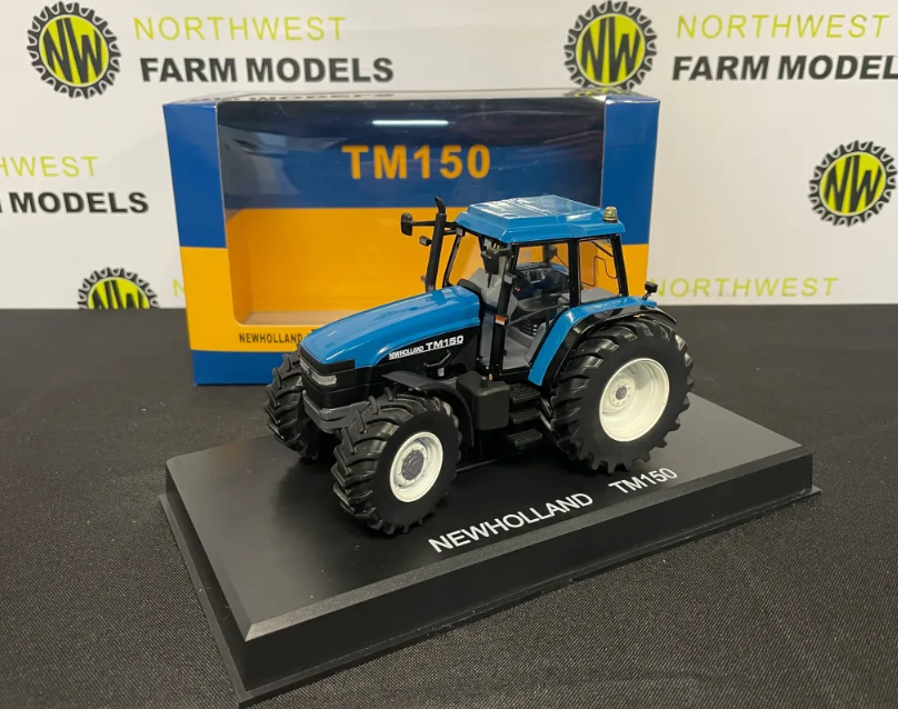 REPLICAGRI 225 1:32 SCALE NEW HOLLAND TM150 TRACTOR