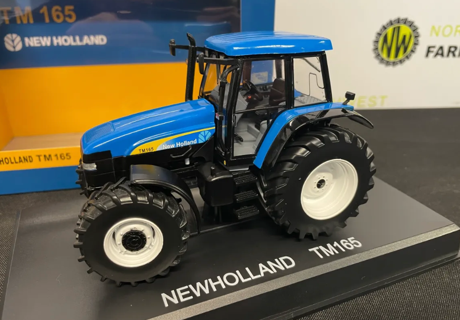 REPLICAGRI 281 1:32 SCALE NEW HOLLAND TM165 TRACTOR